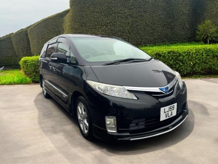 TOYOTA ESTIMA 2.4 petrol 7-seater MPV auto