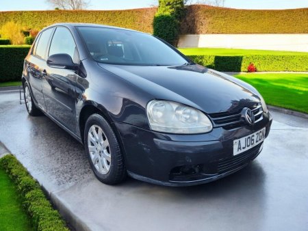 VOLKSWAGEN GOLF 1.6 FSI SE 5dr