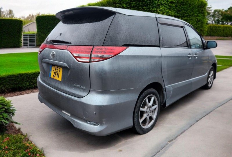TOYOTA ESTIMA