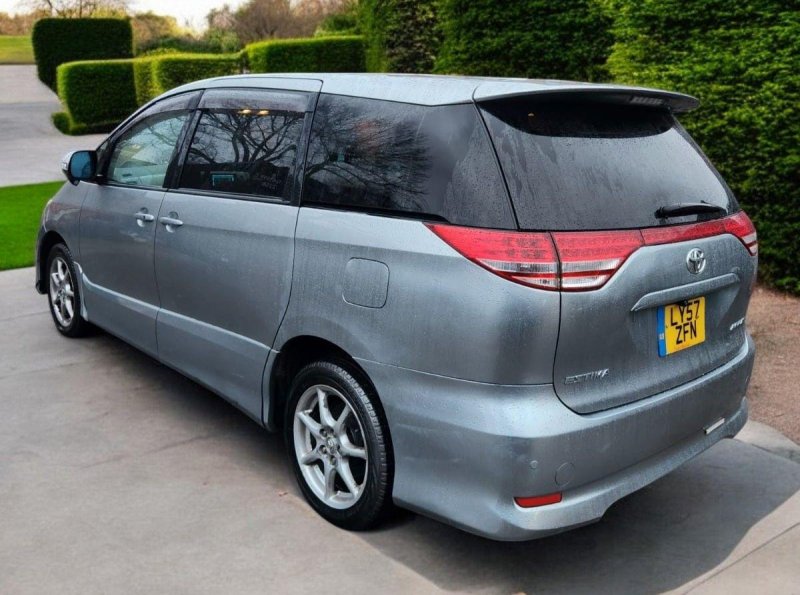 TOYOTA ESTIMA